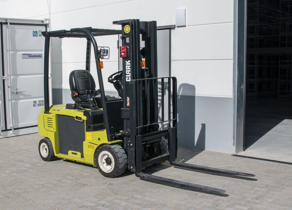Forklift, Side Lift Truck, Side Loader and Reach Truck Training Courses in Yorkshire or North England